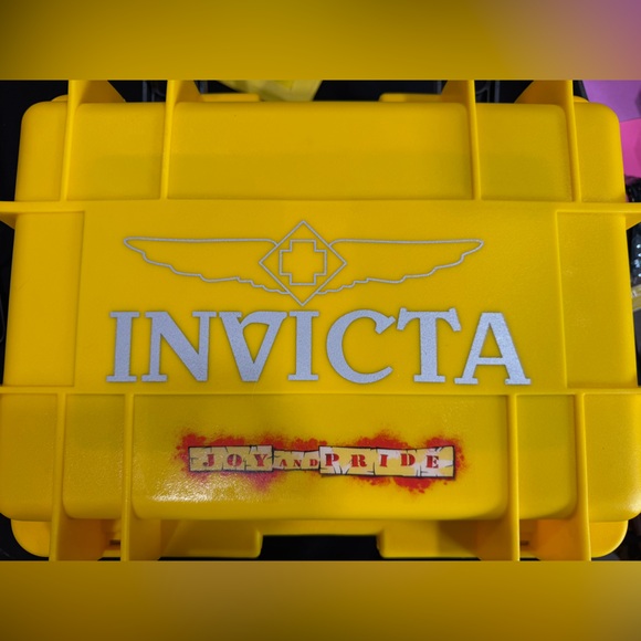 8 slot Yellow J&P Impact Watch Case | Invicta - Picture 2 of 3